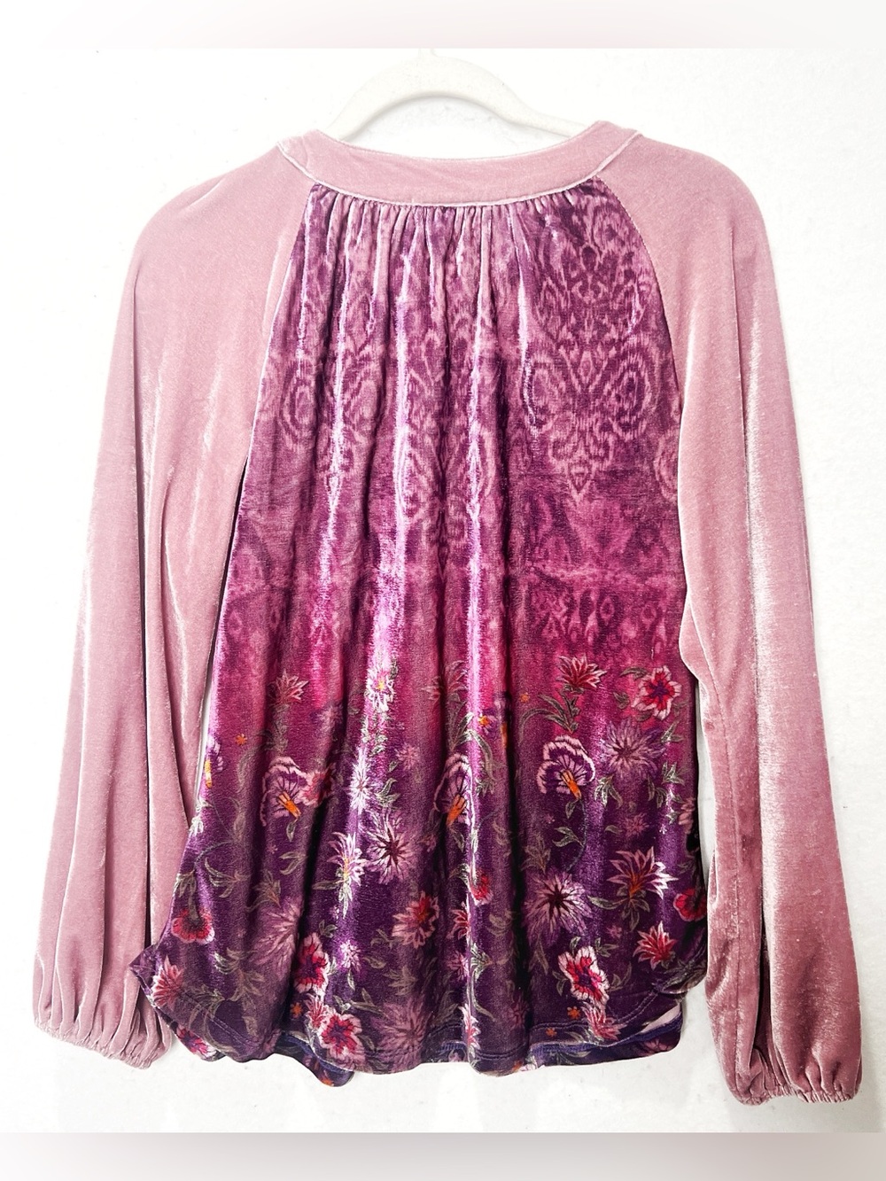One World Velour Top Womens M Pink Purple Ombre Floral Boho Henley Long Sleeve - Picture 2 of 7